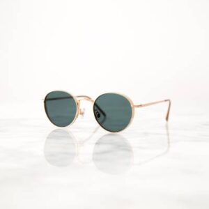 Nobis at.